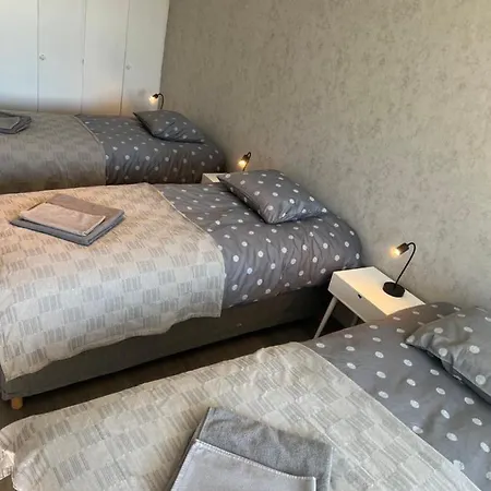Apartment Iii Near Snowcastle, Premium 2 , Kitchen , Glazed Balcony, Free Private Parking