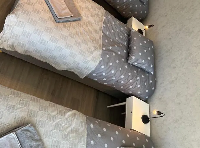 شقة Lappland Kemiapartments Iii Near Snowcastle, 2 , Kitchen , Glaz Balcony, Free Park With Heat Plug كيمي