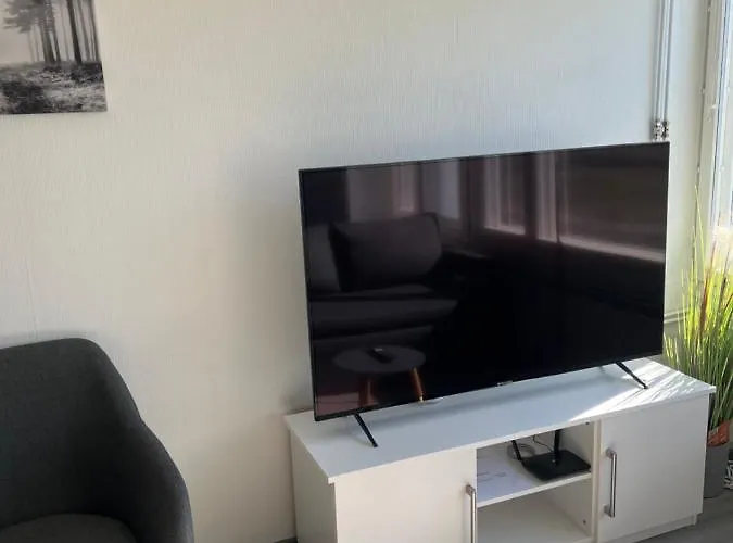 شقة Lappland Kemiapartments Iii Near Snowcastle, 2 , Kitchen , Glaz Balcony, Free Park With Heat Plug كيمي